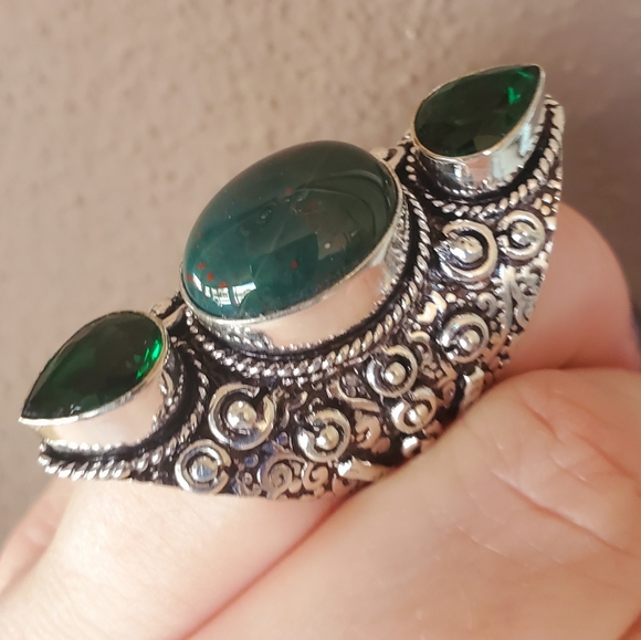 New Bloodstone and Peridot 925 Silver Statement Ring. - Picture 6 of 15